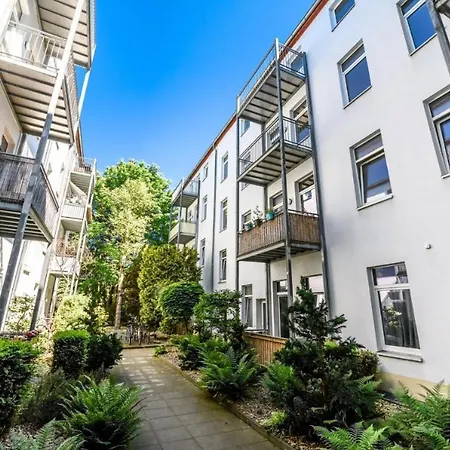Apartment Moderne In Zentraler Lage Mit Balkon - Wlan