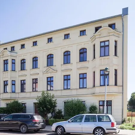 Apartment Moderne In Zentraler Lage Mit Balkon - Wlan