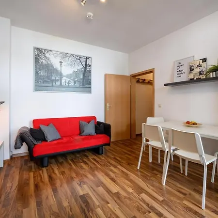 Apartamento Moderne In Zentraler Lage Mit Balkon - Wlan Magdeburgo